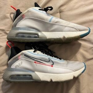 Mens nike 2090 air max size 10.5